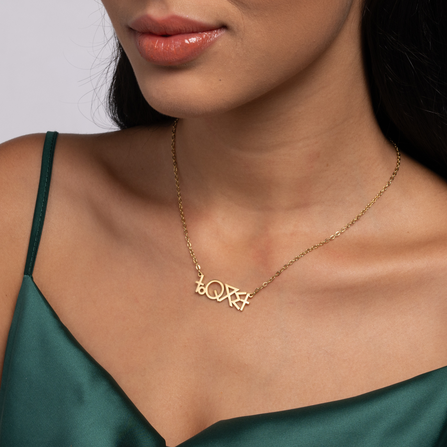 Collier Prénom Amazigh Personnalisé – Gravure en Tifinagh