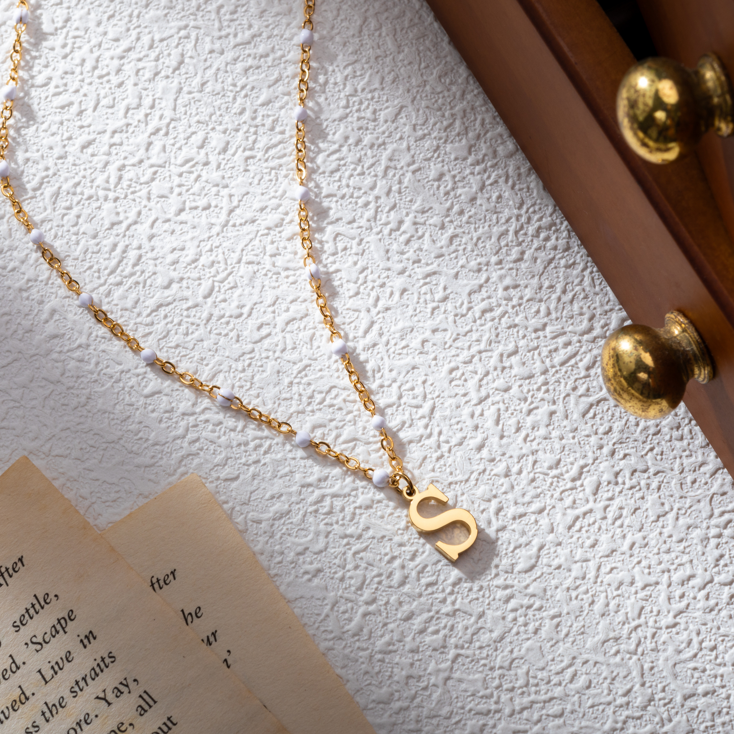 Collier Initiale Personnalisé avec Chaîne Perlée