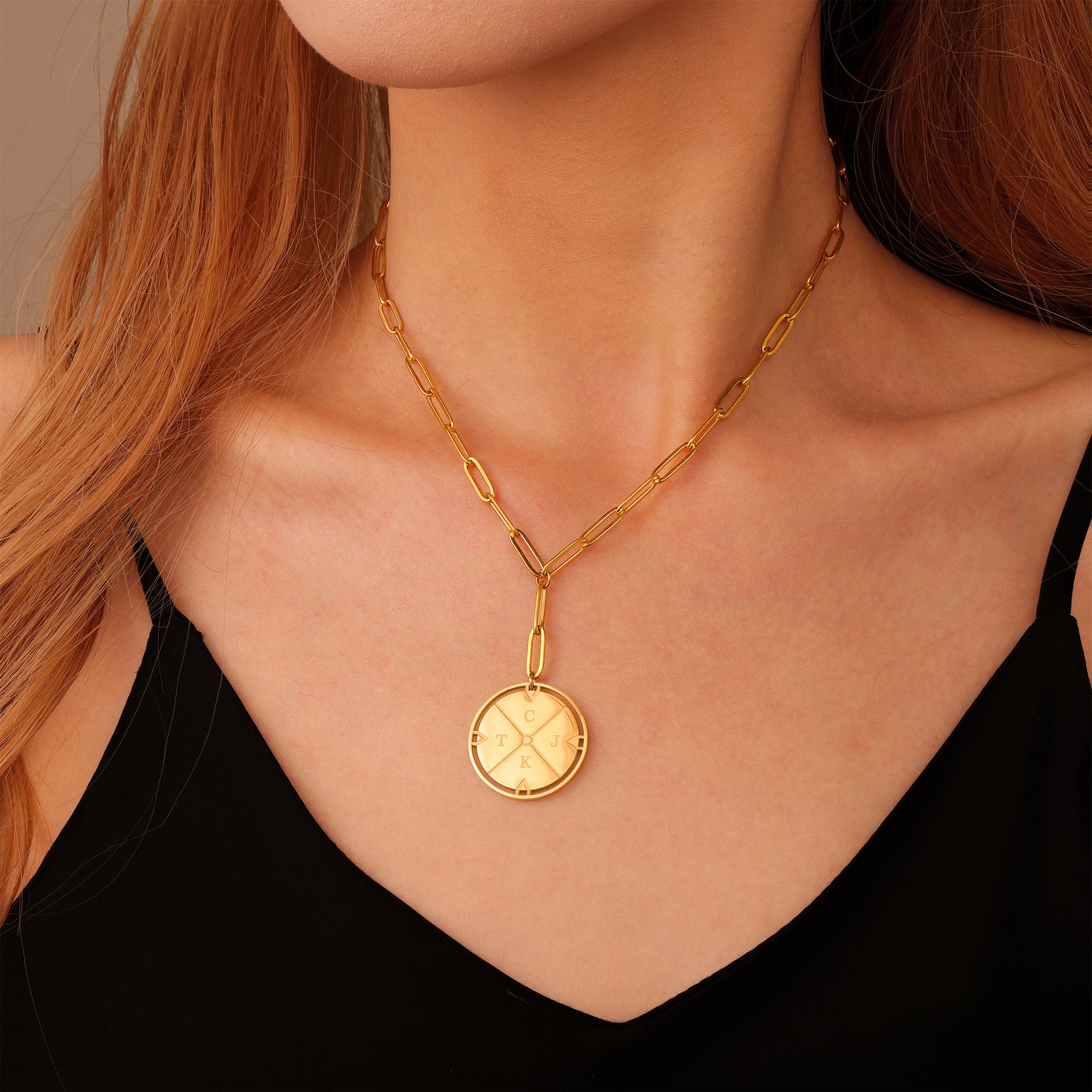 Collier Médaillon Boussole Personnalisé avec Initiales