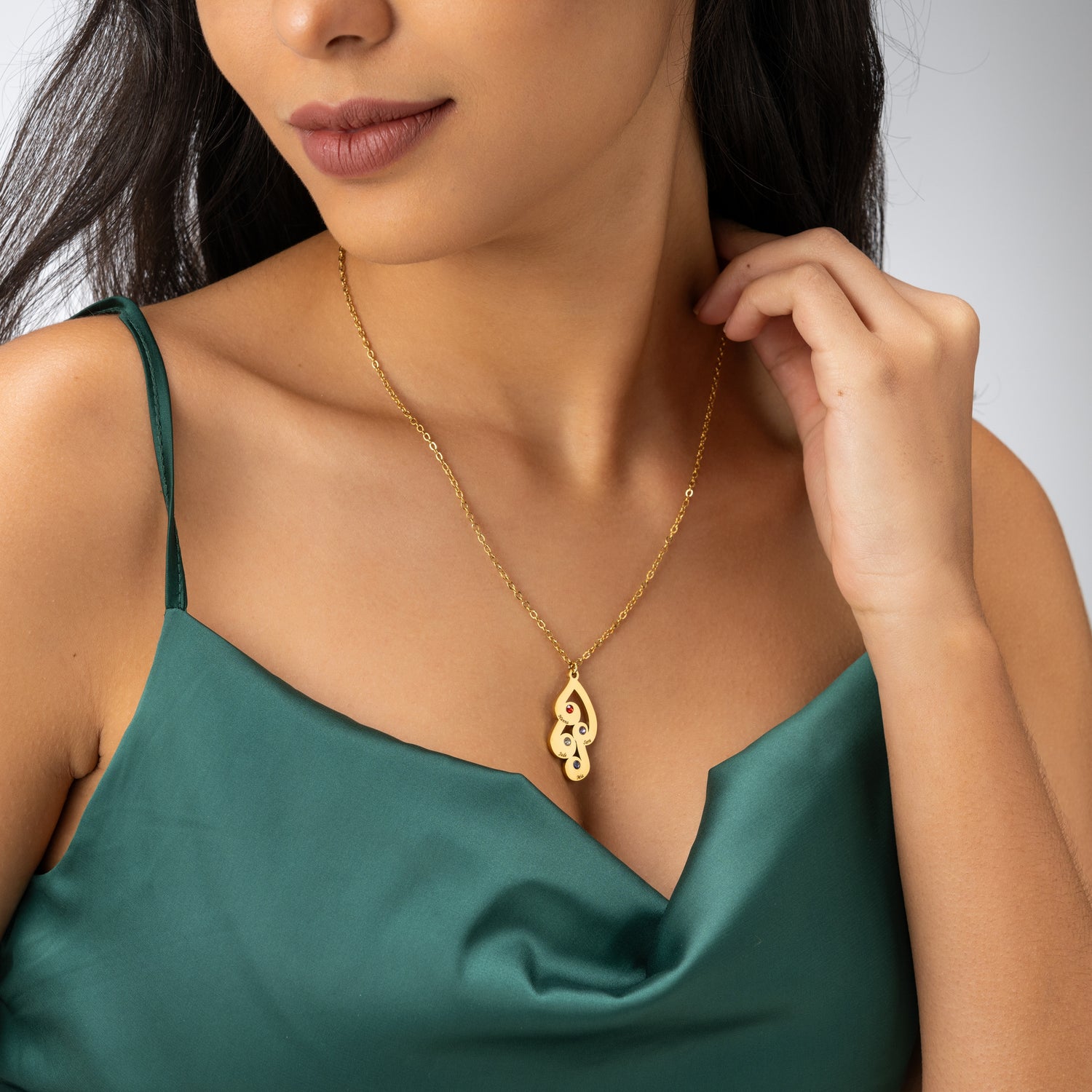 Collier Gouttes Entrelacées avec Prénoms et Pierres de Naissance
