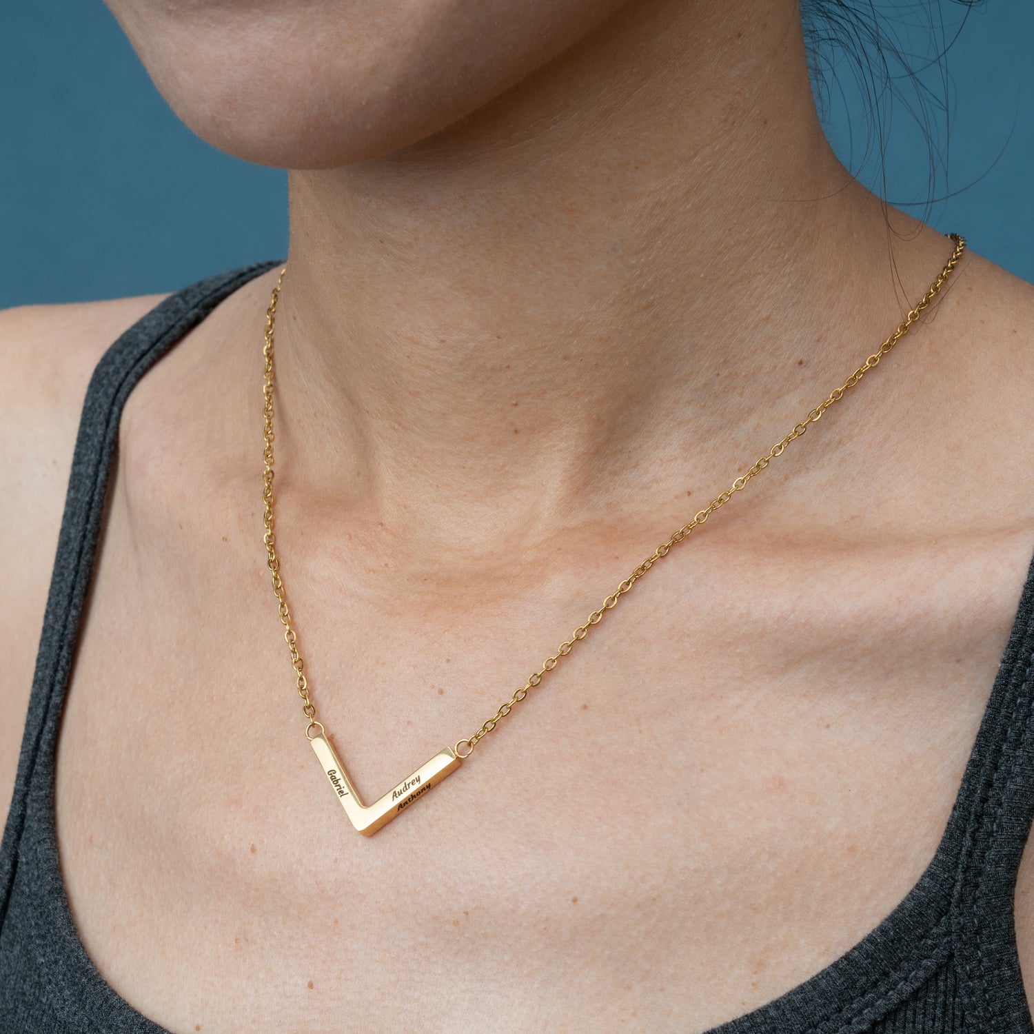 Collier Personnalisé Barre 4D en V