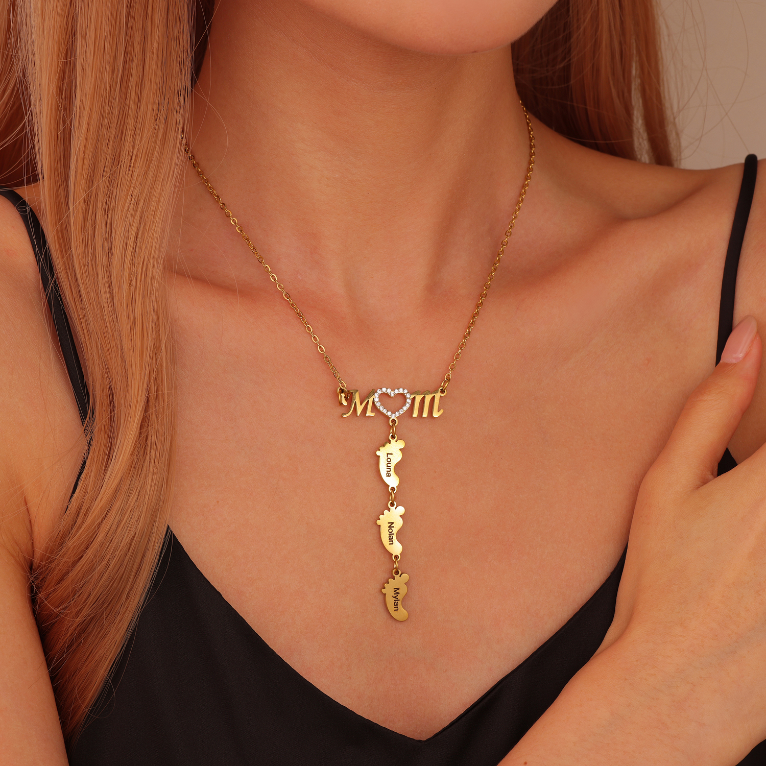 Collier Maman Pieds de Bébé – Prénoms Gravés